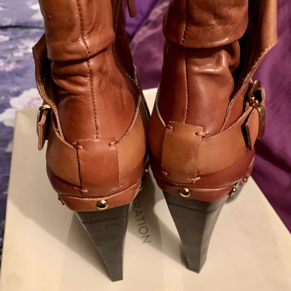 BCBG booties. NWT size 7.5 - Picture 3 of 6